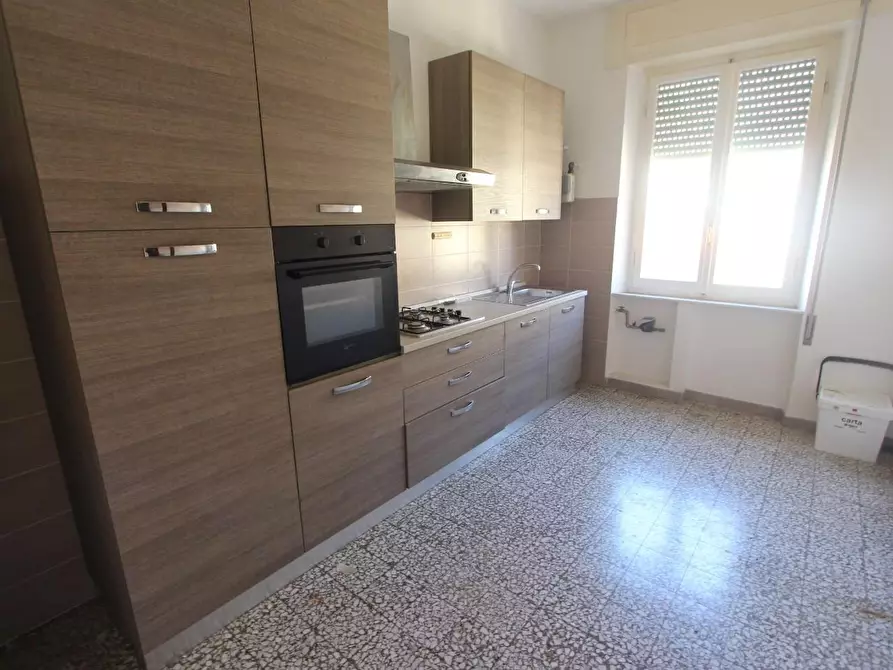 Immagine 1 di Appartamento in vendita  a La Spezia