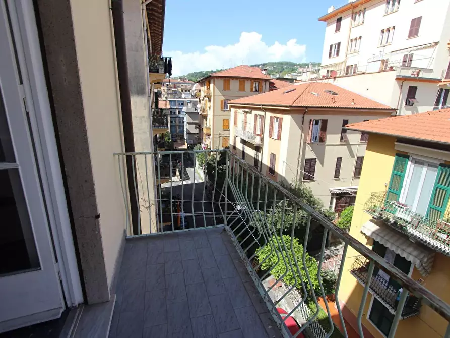 Immagine 18 di Appartamento in vendita  a La Spezia