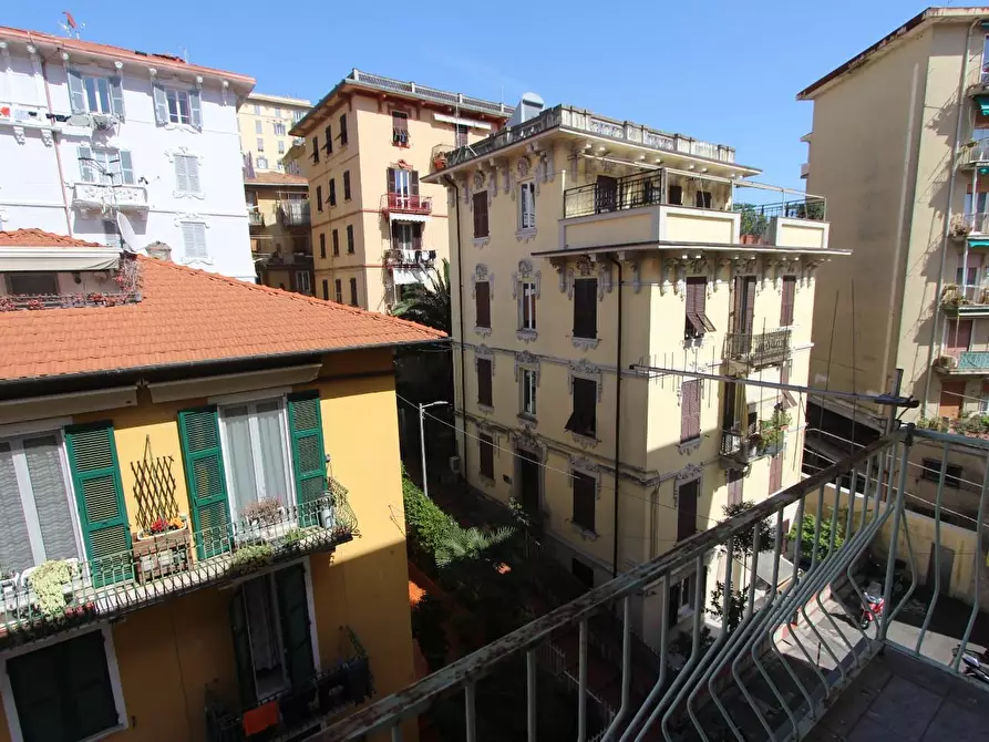 Immagine 19 di Appartamento in vendita  a La Spezia