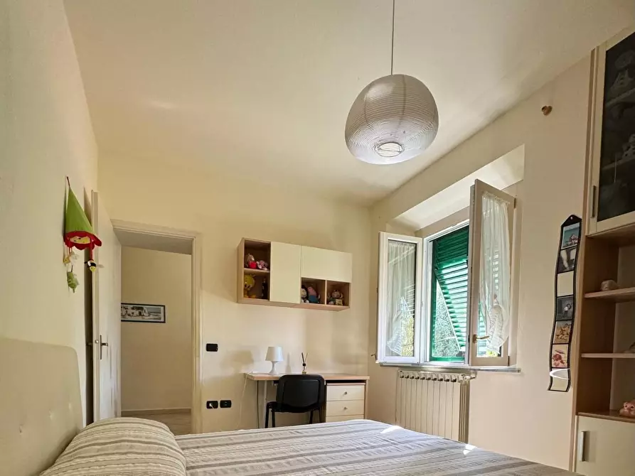 Immagine 18 di Casa semindipendente in vendita  a Lucca