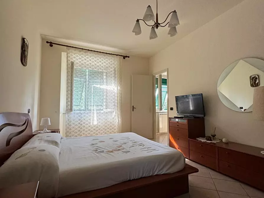 Immagine 34 di Casa semindipendente in vendita  a Lucca