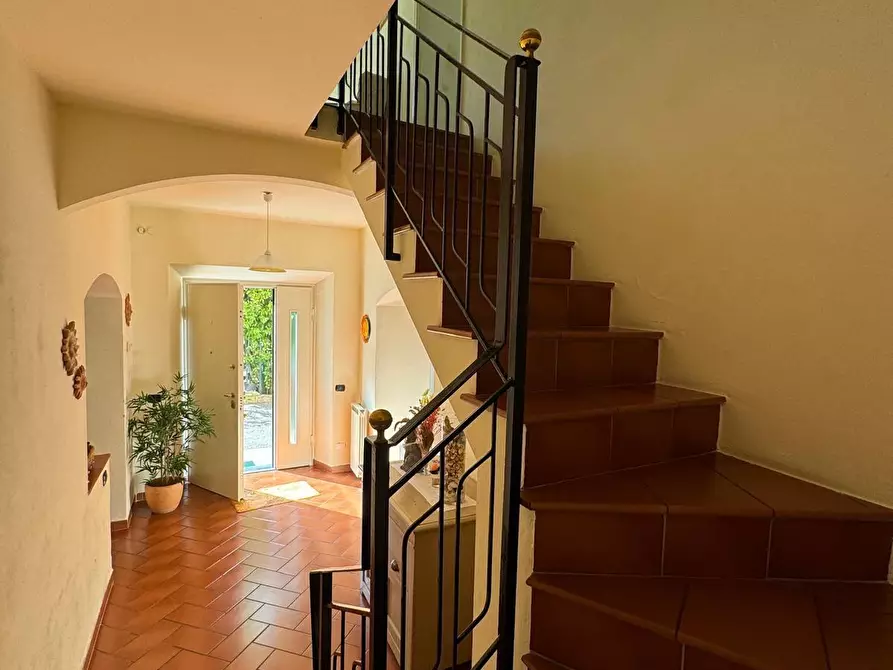 Immagine 17 di Casa semindipendente in vendita  a Lucca