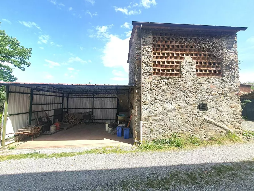 Immagine 60 di Casa semindipendente in vendita  a Capannori