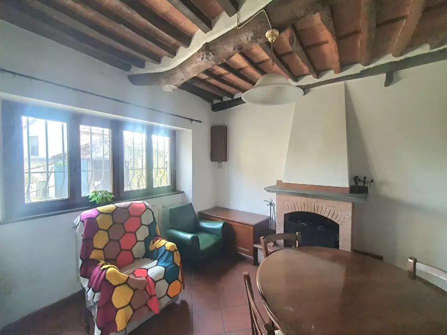 Immagine 14 di Casa semindipendente in vendita  a Capannori