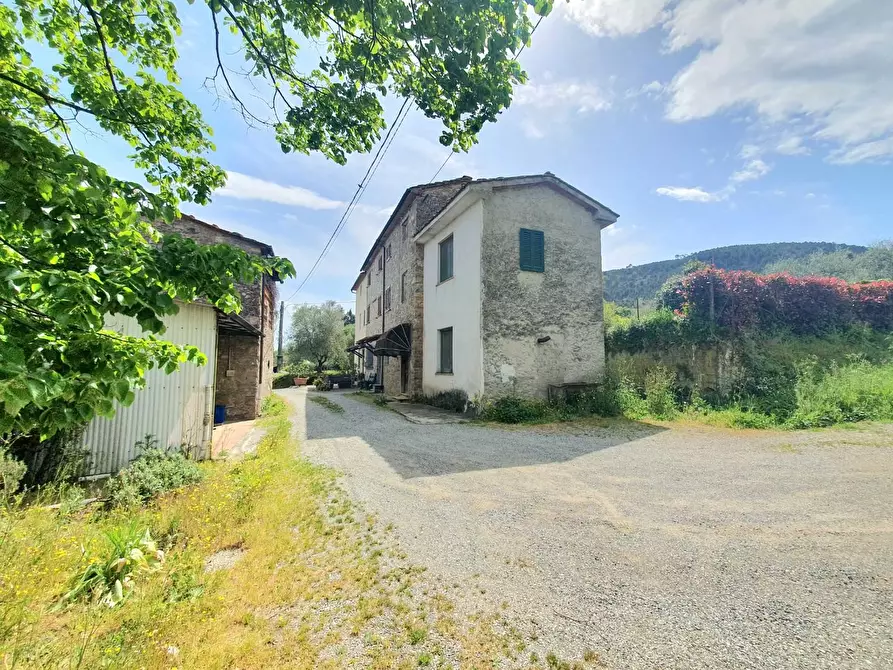 Immagine 2 di Casa semindipendente in vendita  a Capannori