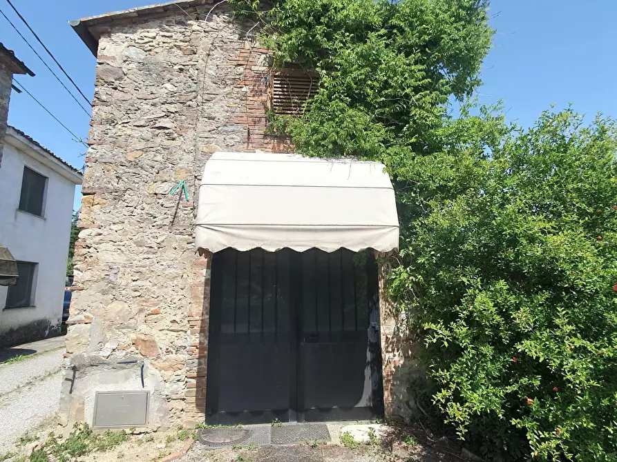 Immagine 55 di Casa semindipendente in vendita  a Capannori