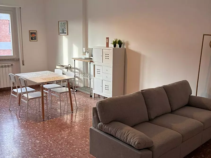 Immagine 1 di Appartamento in affitto  a Carrara