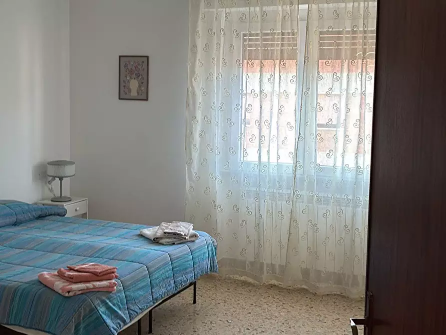 Immagine 7 di Appartamento in affitto  a Carrara