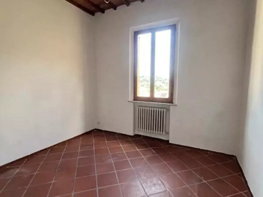 Immagine 7 di Appartamento in vendita  a Siena