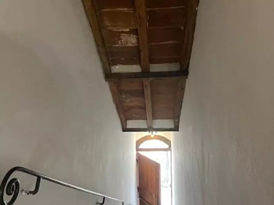 Immagine 3 di Appartamento in vendita  a Siena