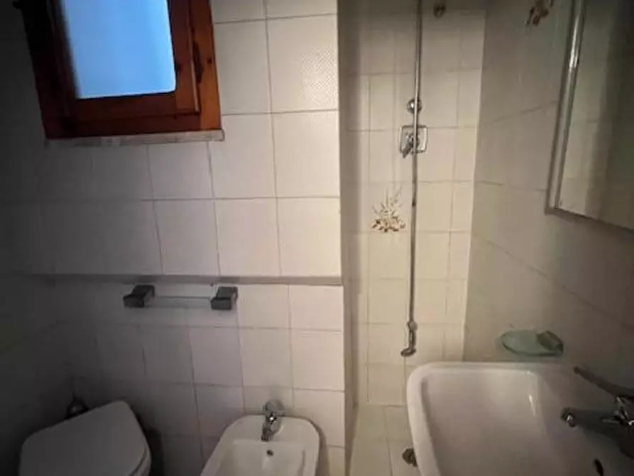 Immagine 12 di Appartamento in vendita  a Siena