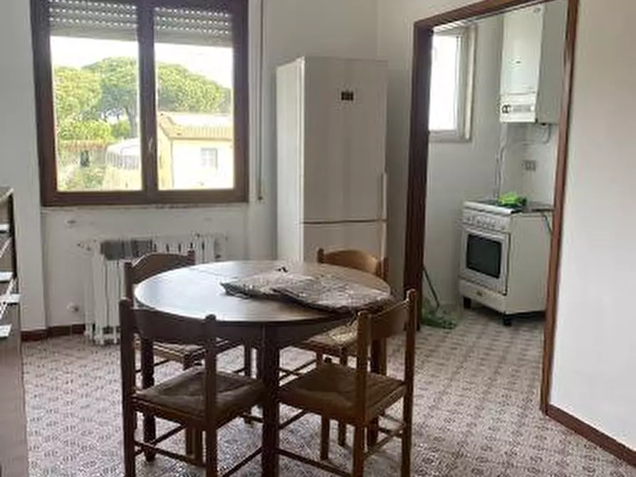 Immagine 7 di Appartamento in vendita  a Sarzana