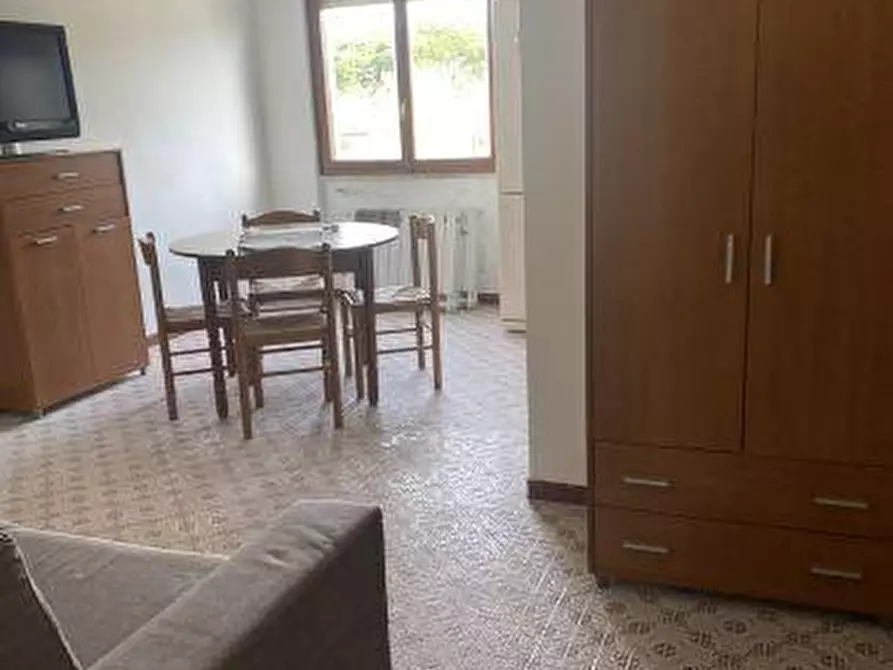 Immagine 12 di Appartamento in vendita  a Sarzana