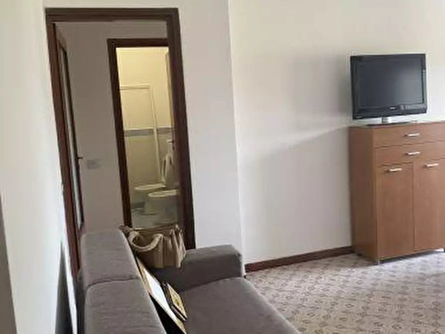 Immagine 14 di Appartamento in vendita  a Sarzana