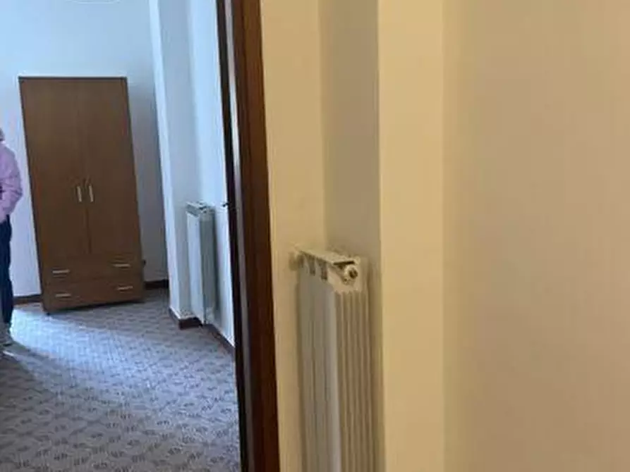 Immagine 11 di Appartamento in vendita  a Sarzana