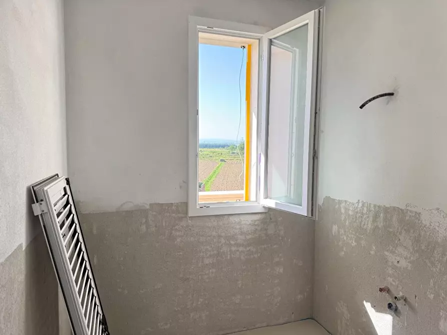 Immagine 13 di Villetta a schiera in vendita  a Pontedera