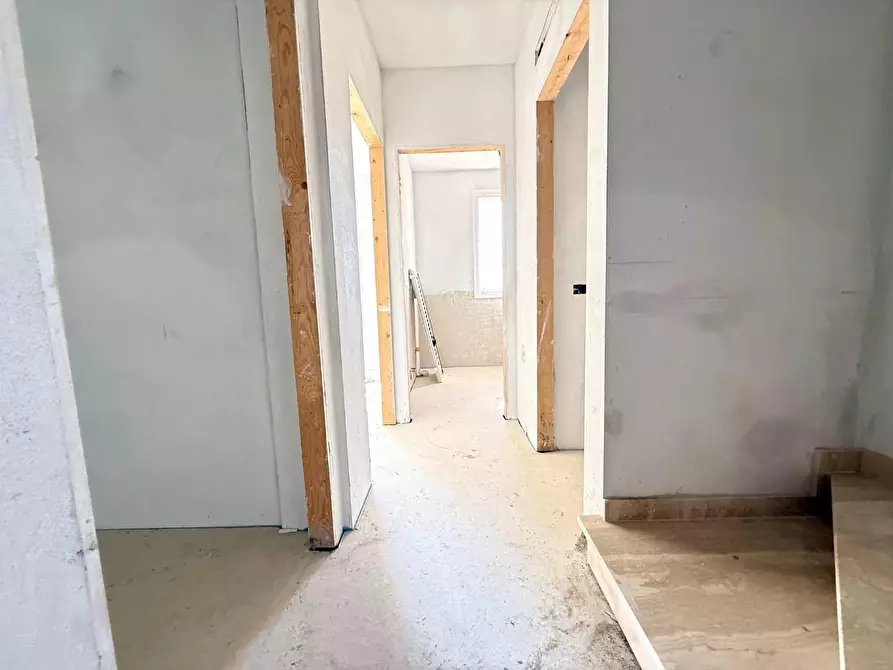 Immagine 25 di Villetta a schiera in vendita  a Pontedera