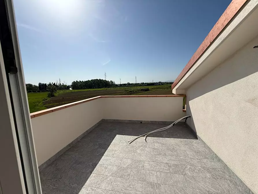 Immagine 22 di Villetta a schiera in vendita  a Pontedera