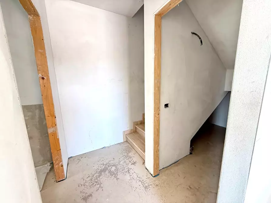 Immagine 6 di Villetta a schiera in vendita  a Pontedera