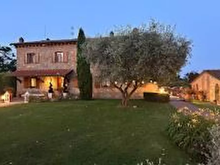 Immagine 6 di Albergo/B&B/Residence in vendita  a Gambassi Terme