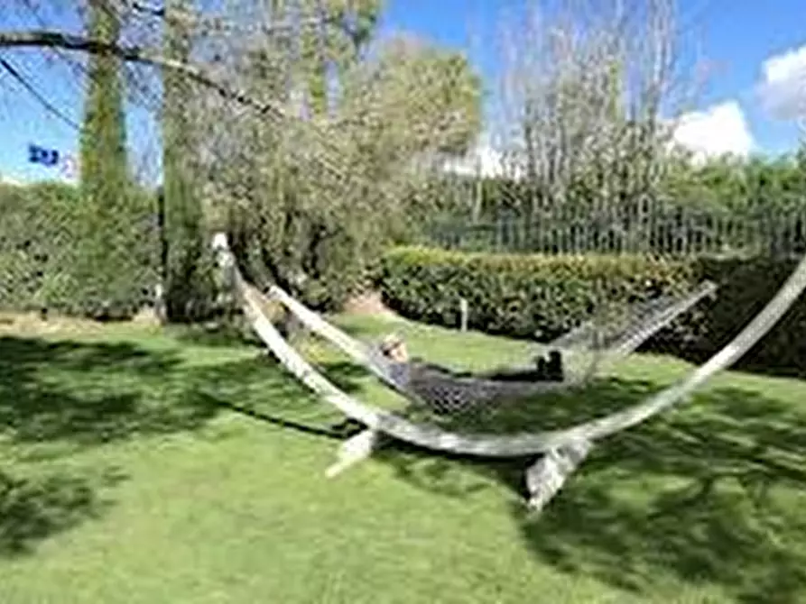 Immagine 28 di Albergo/B&B/Residence in vendita  a Gambassi Terme