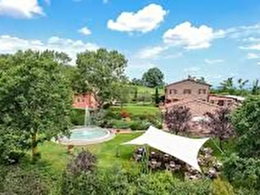 Immagine 21 di Albergo/B&B/Residence in vendita  a Gambassi Terme