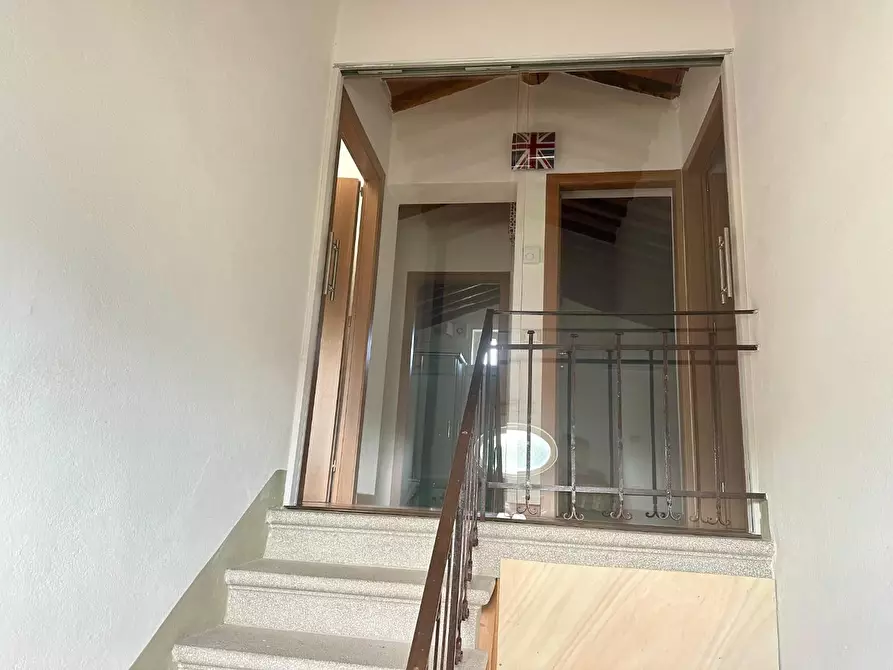 Immagine 17 di Villa in vendita  a Porcari