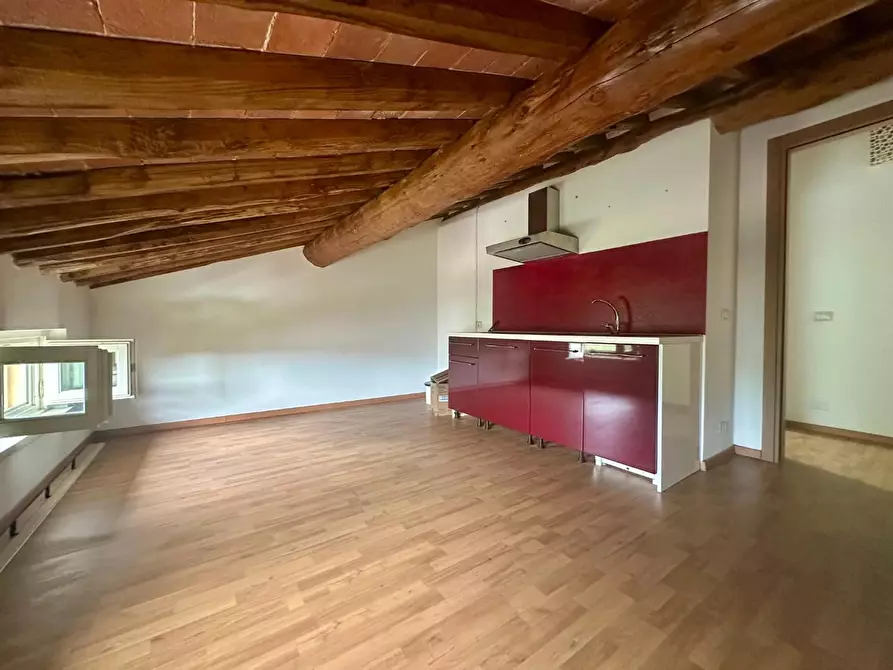 Immagine 21 di Villa in vendita  a Porcari