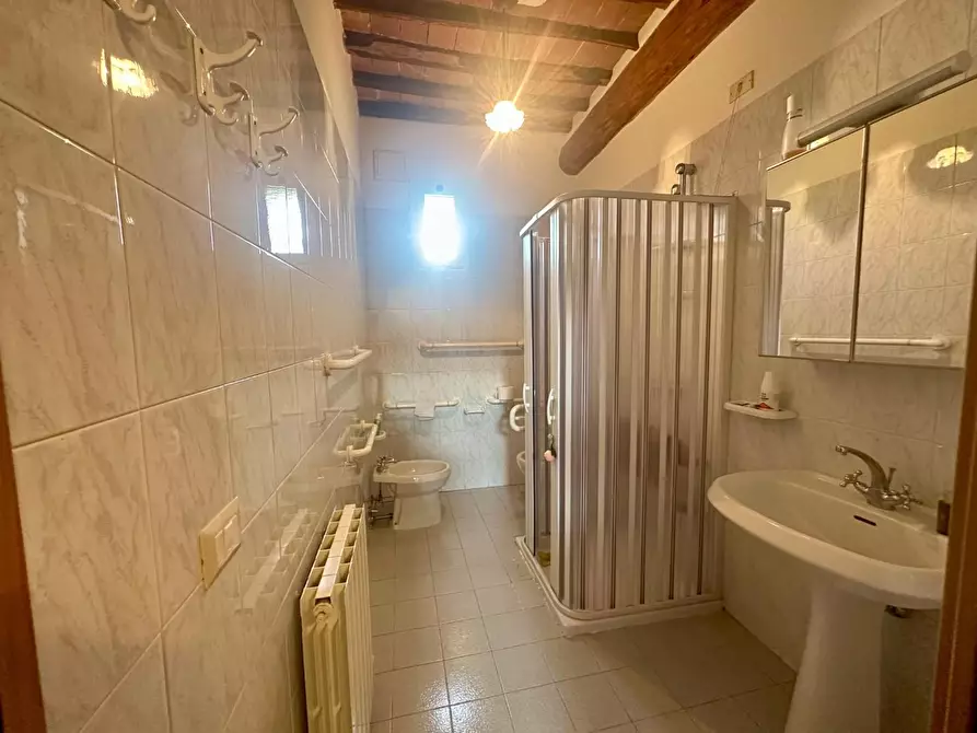 Immagine 7 di Villa in vendita  a Porcari