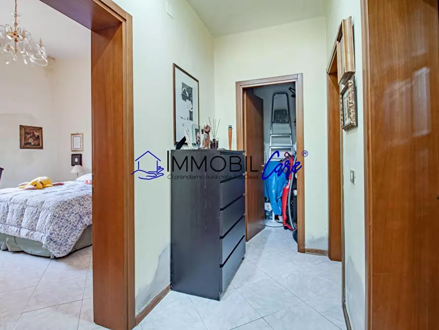 Immagine 14 di Appartamento in vendita  a Livorno