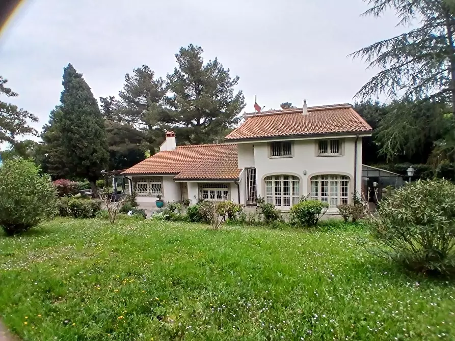 Immagine 1 di Appartamento in vendita  a Livorno