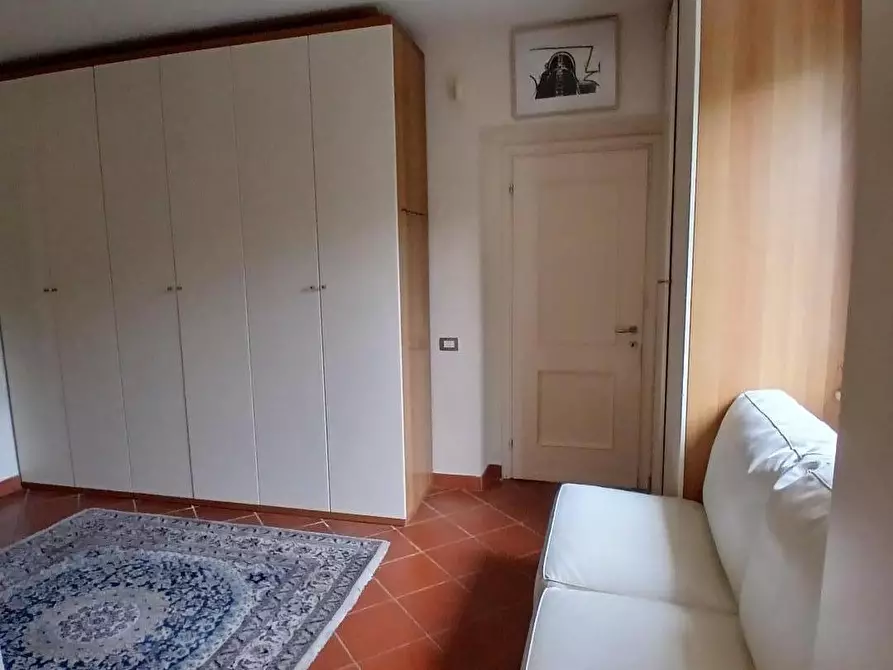 Immagine 8 di Appartamento in vendita  a Livorno