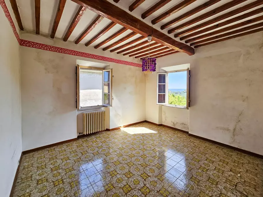 Immagine 24 di Villa in vendita  a Capannori