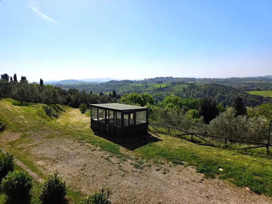 Immagine 4 di Casa colonica in vendita  a Palaia