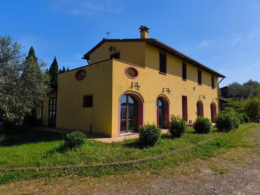 Immagine 25 di Casa colonica in vendita  a Palaia