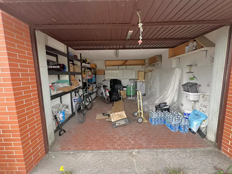 Immagine 29 di Appartamento in vendita  a Pontedera