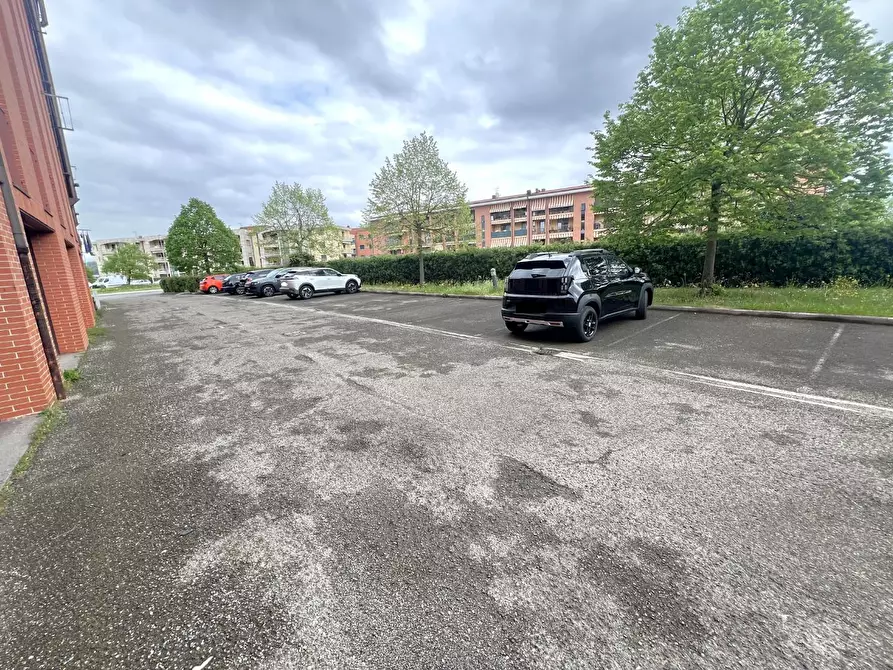 Immagine 31 di Appartamento in vendita  a Pontedera