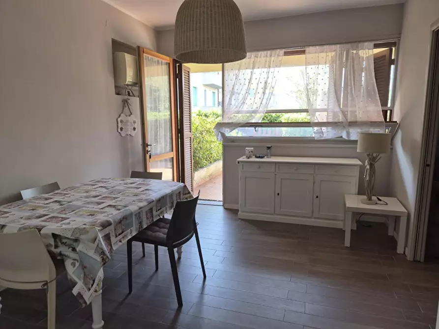 Immagine 4 di Appartamento in affitto  a Massa