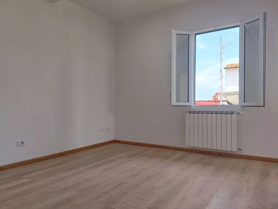 Immagine 16 di Appartamento in vendita  a Fucecchio