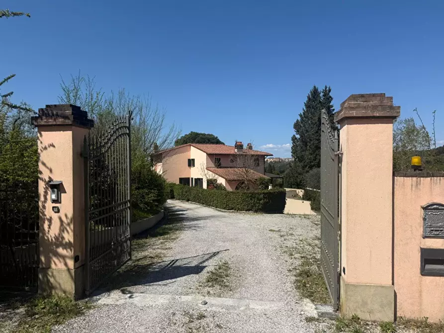 Immagine 1 di Villa in vendita  a San Miniato
