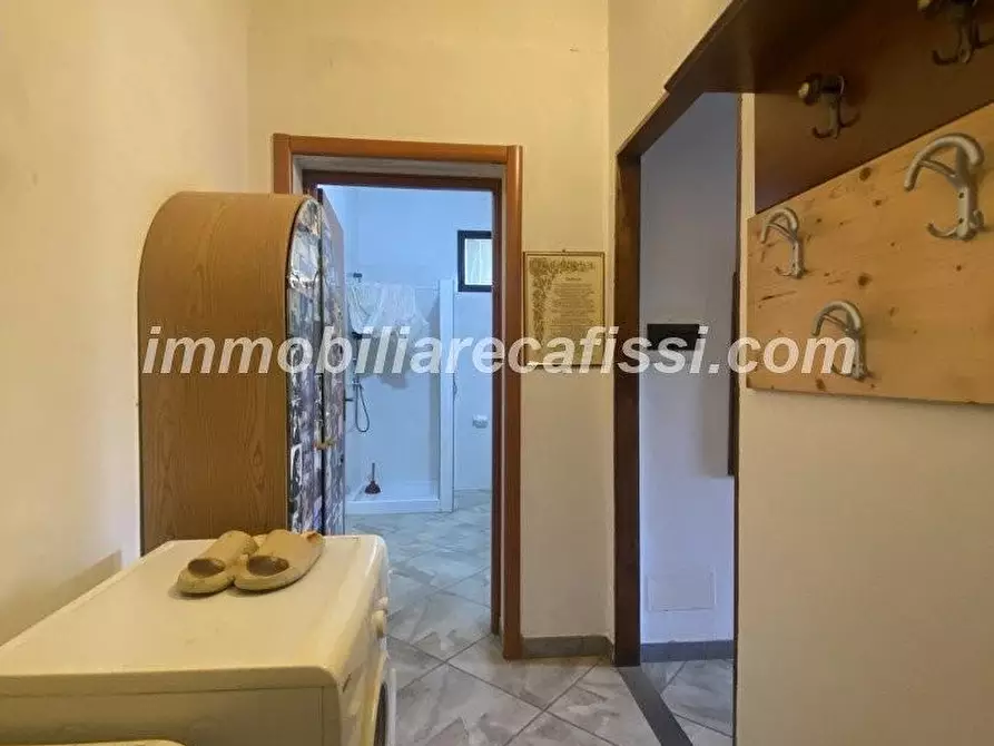 Immagine 19 di Casa semindipendente in vendita  a Carmignano