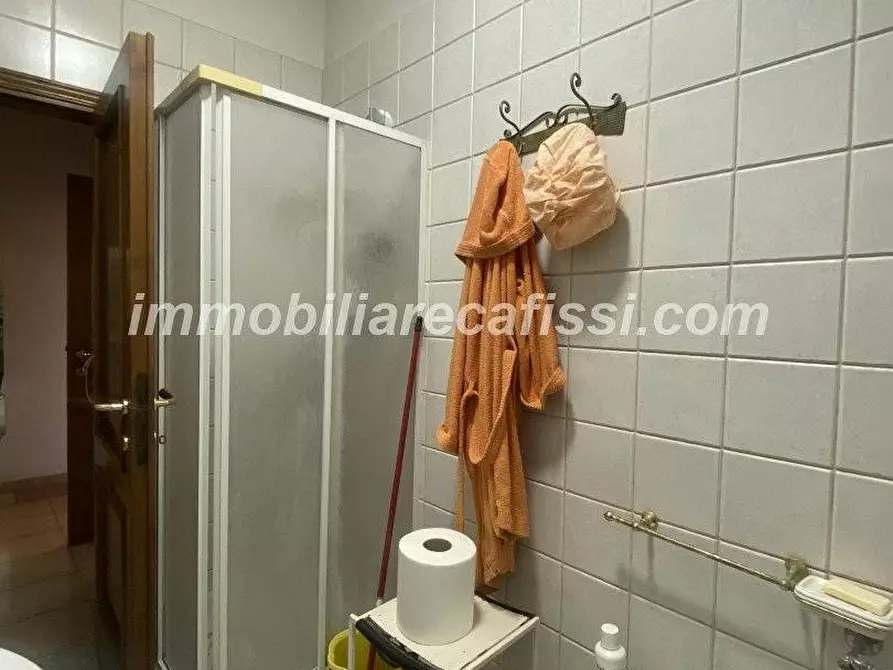Immagine 13 di Casa semindipendente in vendita  a Carmignano