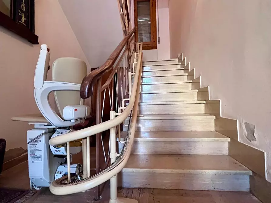 Immagine 6 di Villa in vendita  a Castelfiorentino