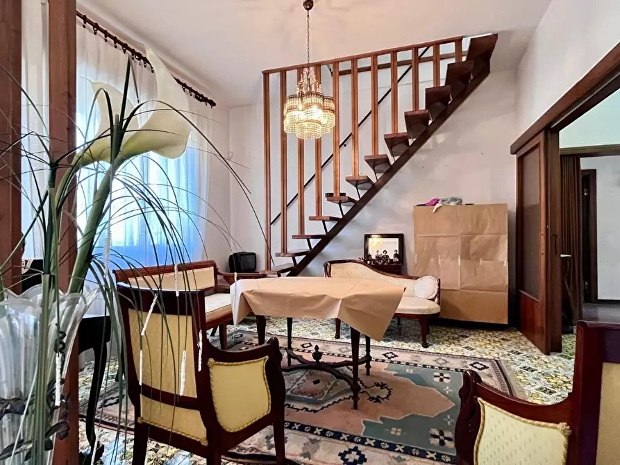 Immagine 8 di Villa in vendita  a Castelfiorentino