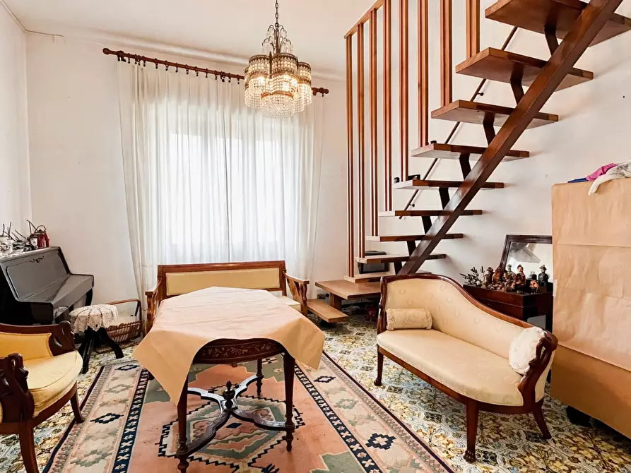 Immagine 11 di Villa in vendita  a Castelfiorentino