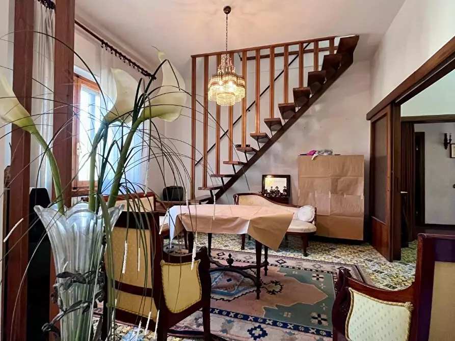 Immagine 9 di Villa in vendita  a Castelfiorentino