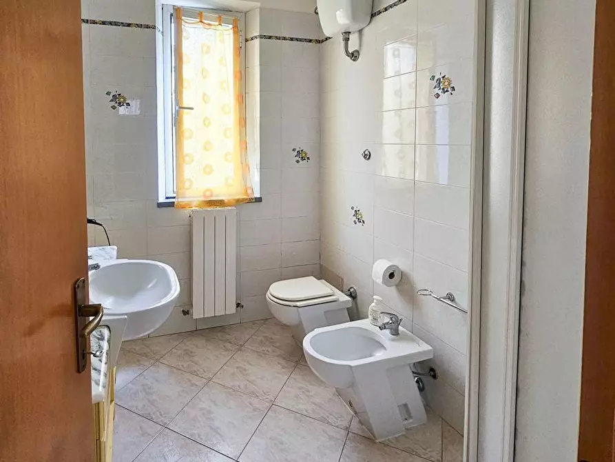 Immagine 6 di Casa indipendente in vendita  a Cascina