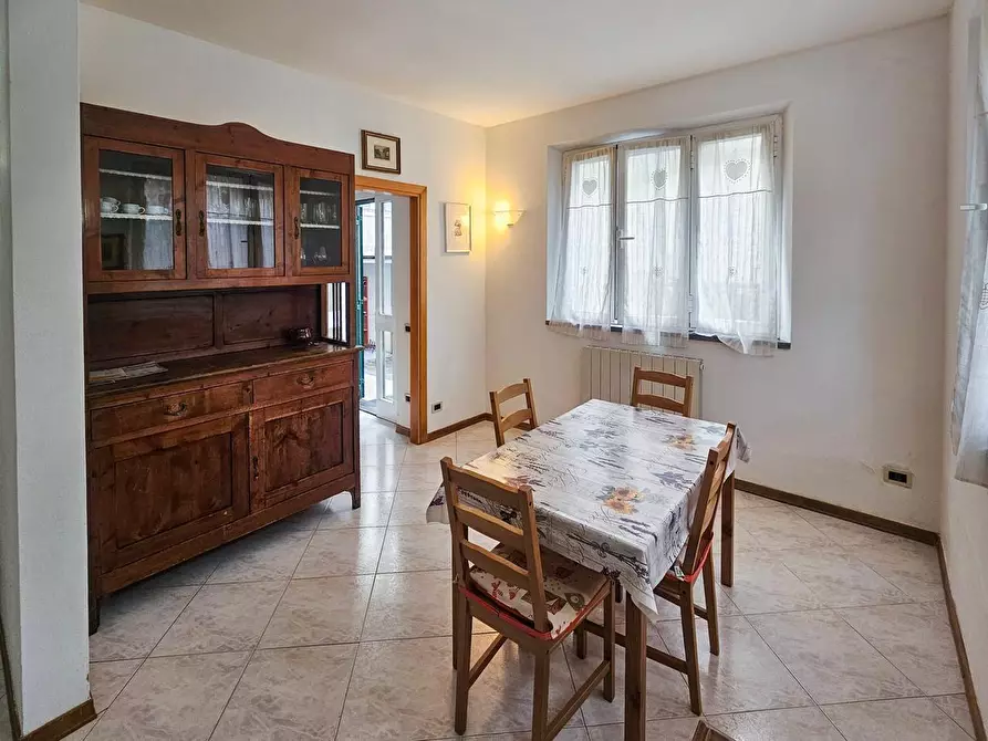 Immagine 4 di Casa indipendente in vendita  a Cascina