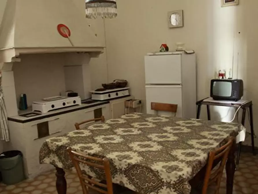 Immagine 5 di Villa in vendita  a Cascina