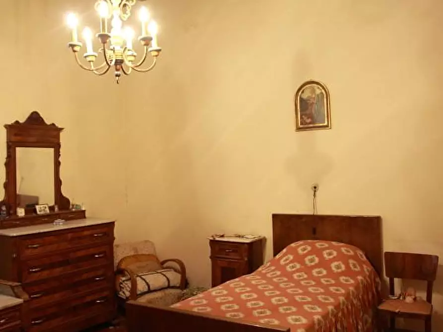 Immagine 8 di Villa in vendita  a Cascina